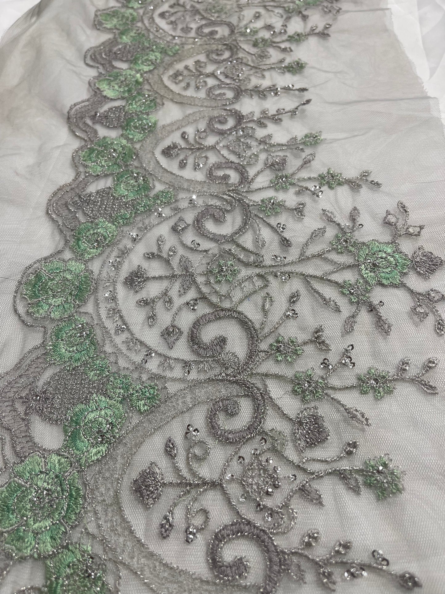 Heavy Embroidery Net Border